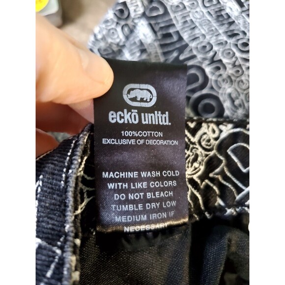 Ecko Unltd Mens Black Baggy Denim Jean Shorts All Over Logo Raw Edge Size 32 - Picture 11 of 11